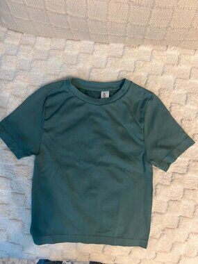 “Baby fit” women’s shirt
